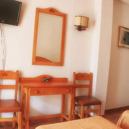 Hotel Parc Roses